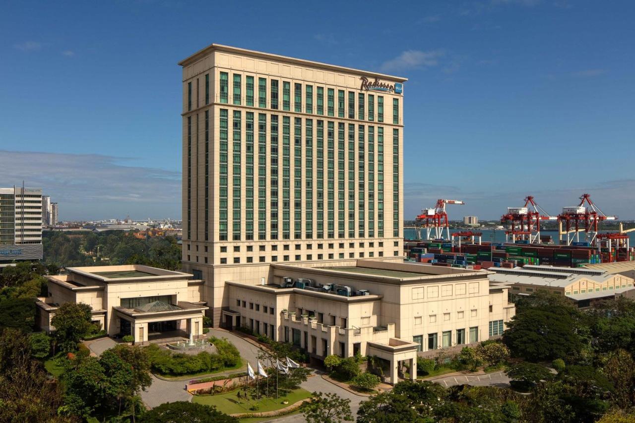 Hotel Radisson Blu Cebu Stadt Exterior foto